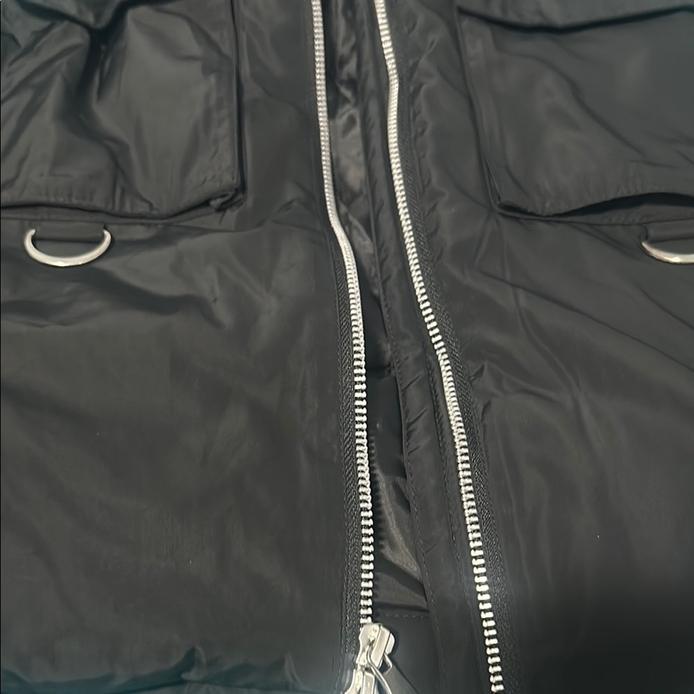 Black Puffer Vest - Picture 4 of 5